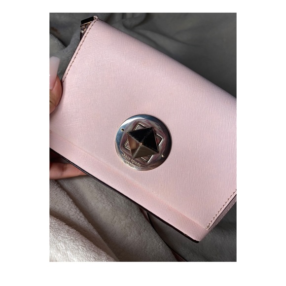 kate spade Handbags - Kate Spade pink bag 🌸